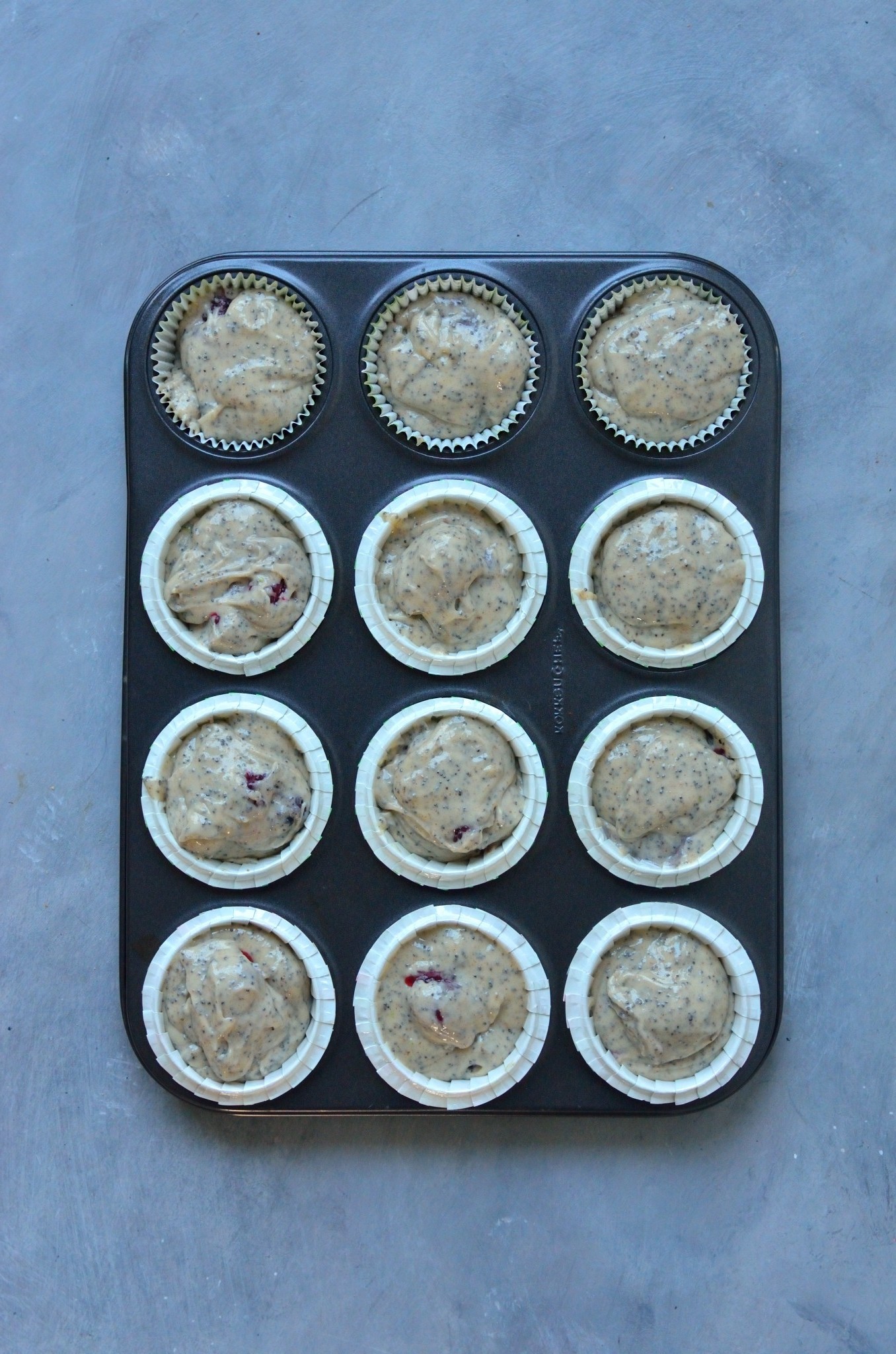 Veganske brombærmuffins inden bagning