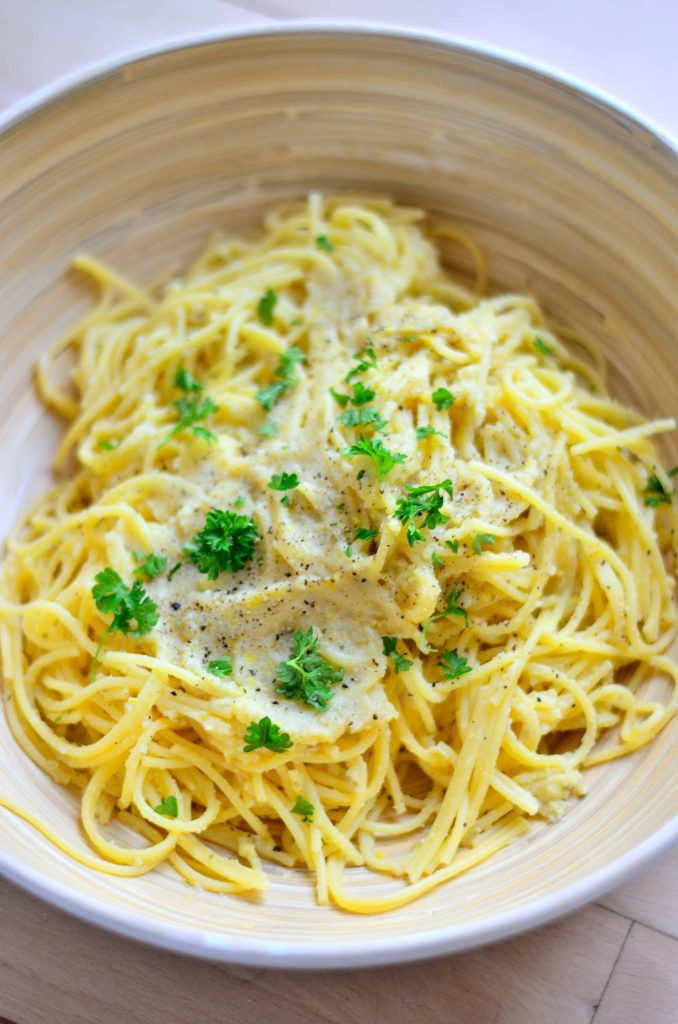 Opskrift på low-fat vegansk spaghetti carbonara
